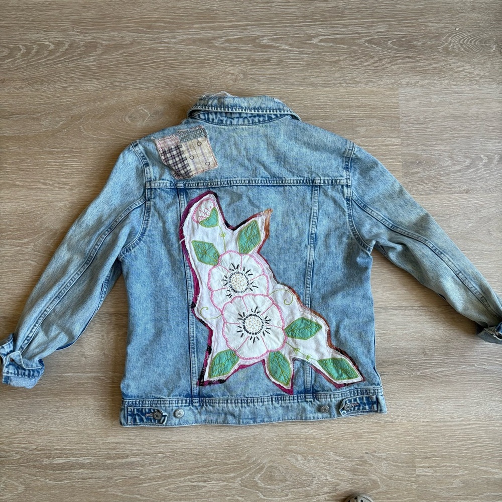 Upcycled Old Navy Patchwork Jean Jacket - Picture 15 of 15